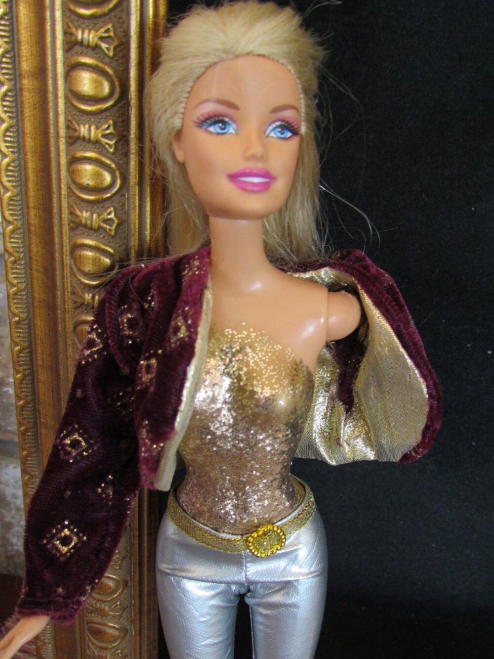 BARBIE w GOLD GLITTER CORSET, VELVET JACKET, SILVER PANTS & SHOES, 1998 PRINCESS